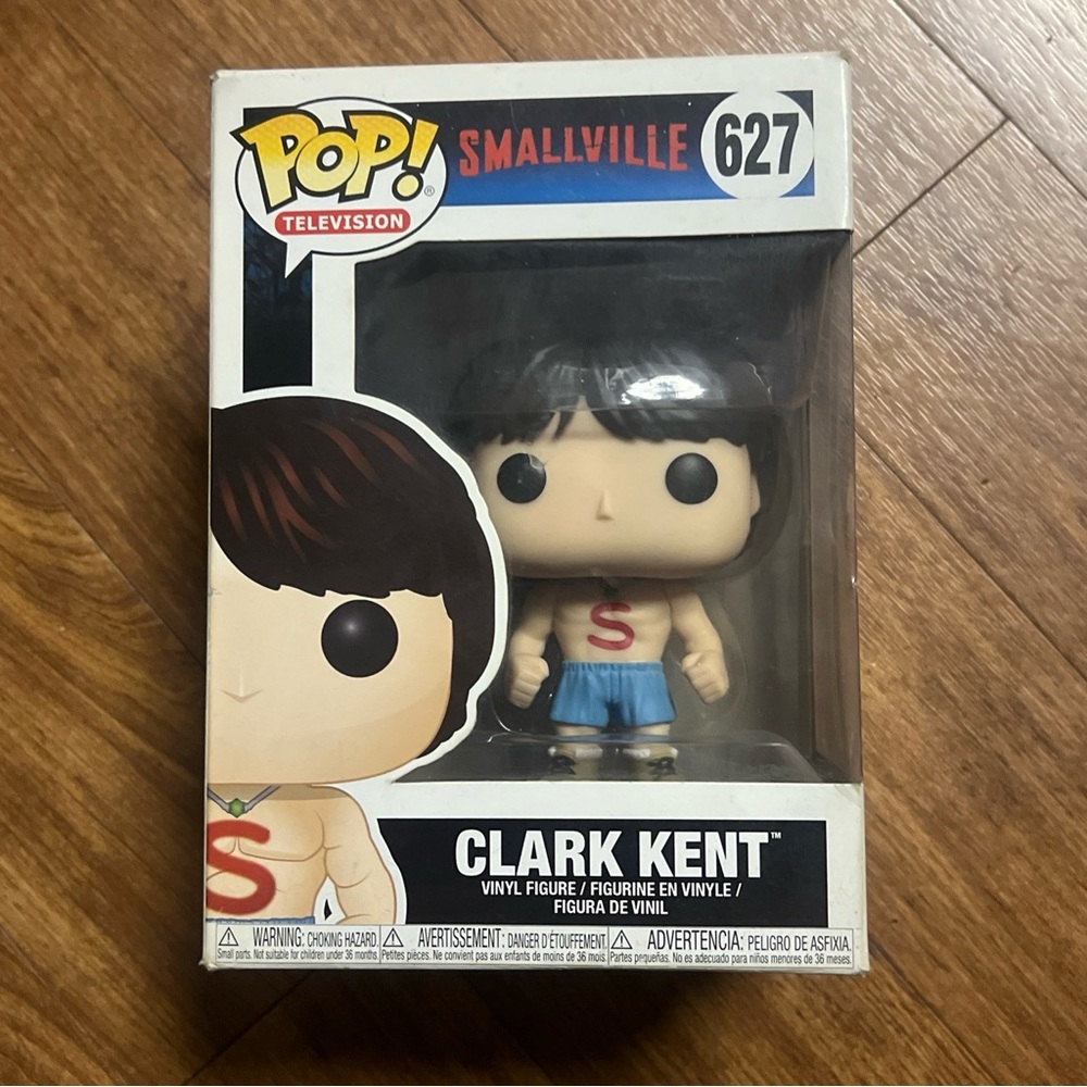 Clark Kent funko pop 627 smallville box wear
